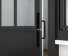 باب زجاجي متأرجح مطلي بمسحوق أسود على الطراز الفرنسي مزود بلوحة كيك